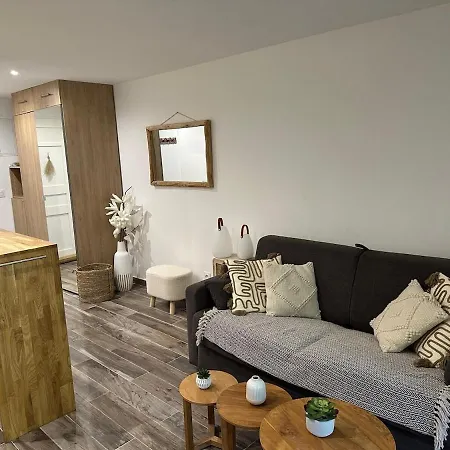 3 Etoiles - Parking - Wifi - Clim - Piscine